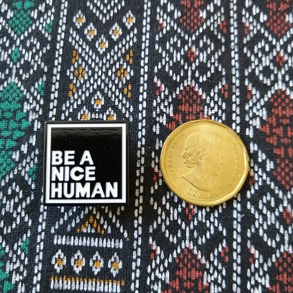 📍2/20$ Be A Nice Human Enamel Pin NWOT - Picture 2 of 6